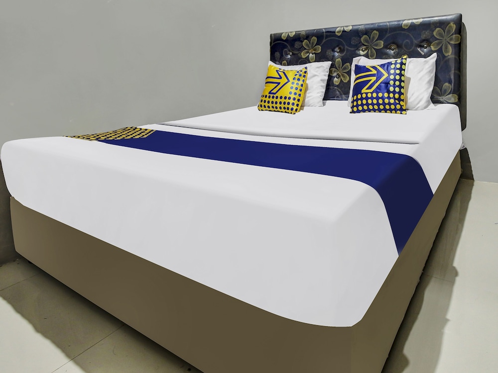 Economy Double Room - Photo 13