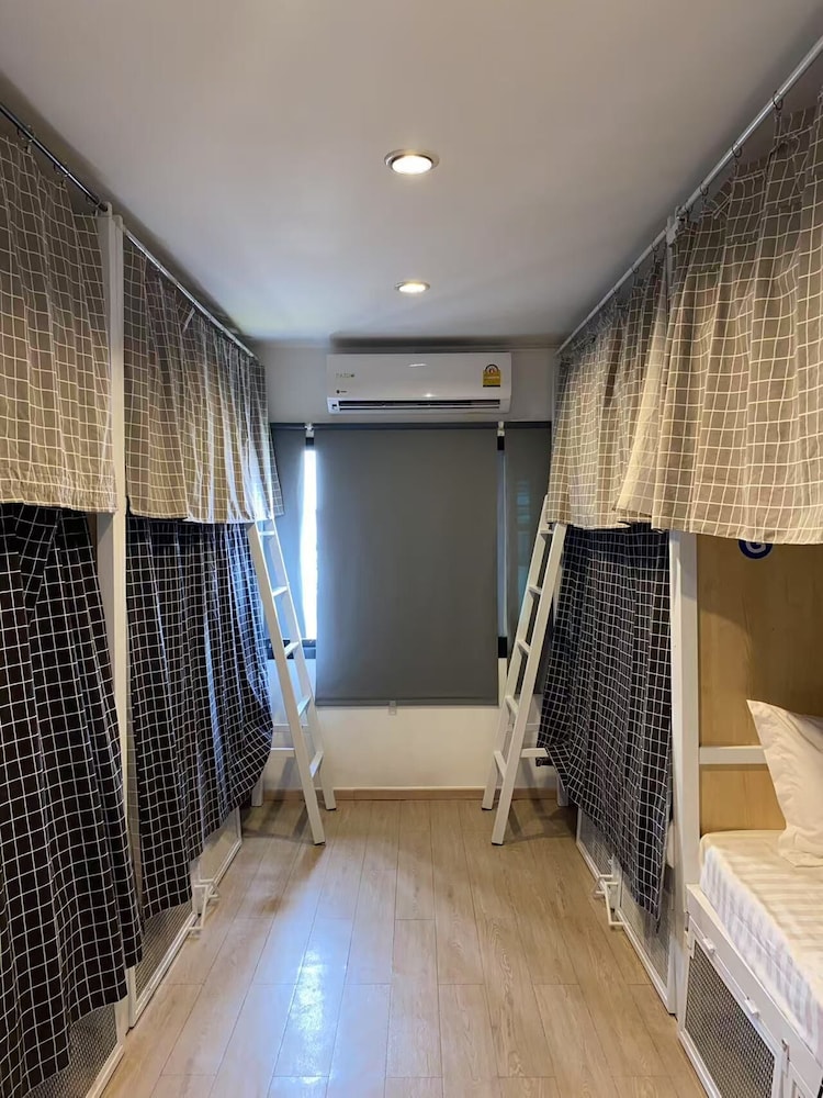 Economy Shared Dormitory, Men only photo 2