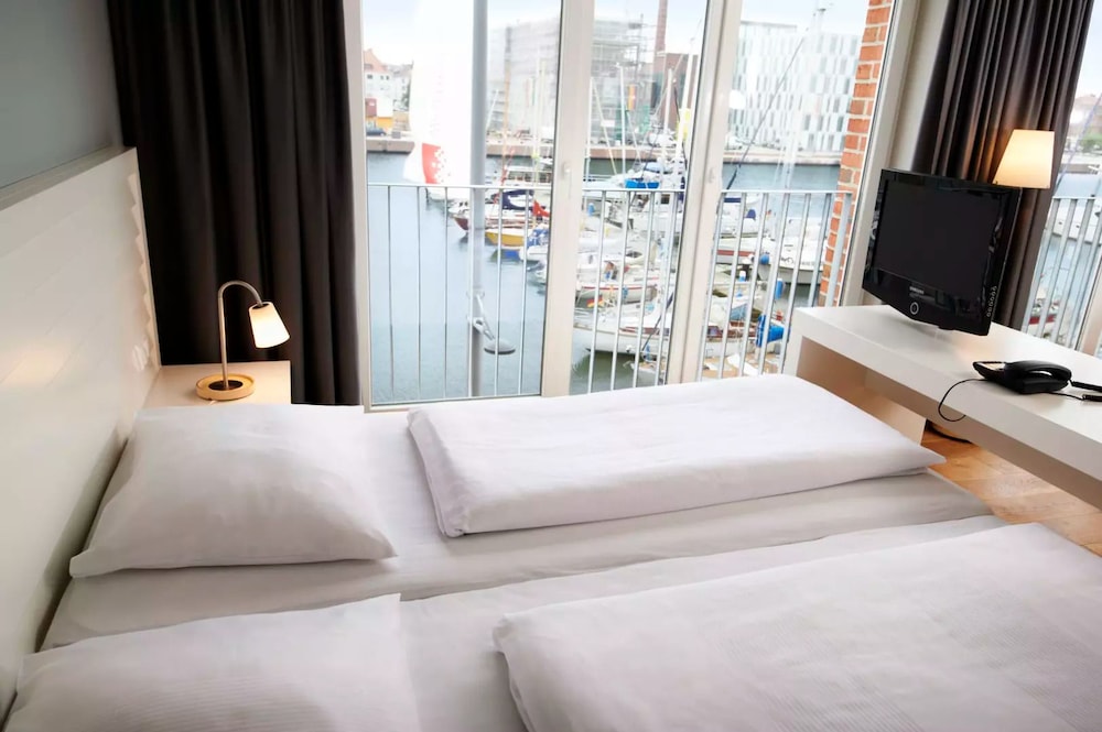 City Single Room, Harbor View photo 2