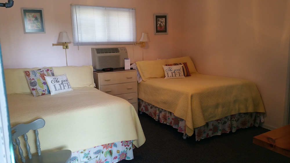 Standard Double Room, 2 Double Beds photo 1