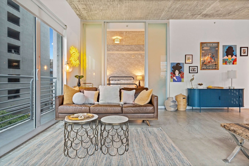 Apartment photo 1