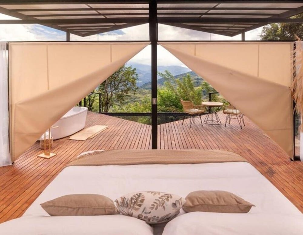 Panoramic Suite, Balcony, Mountain View