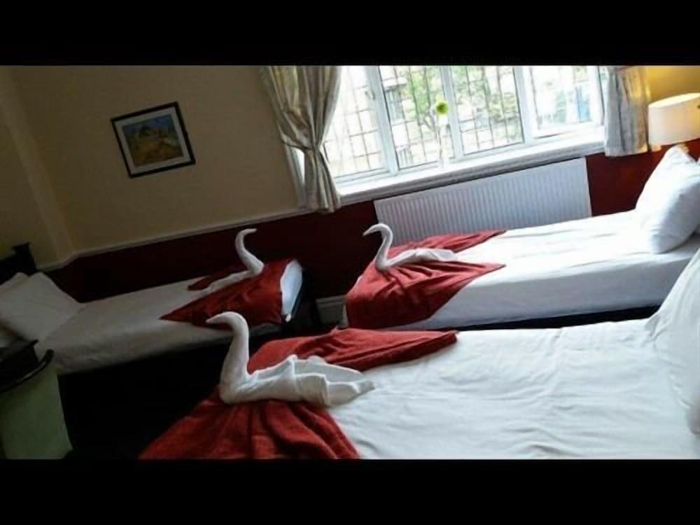 Superior Suite, Ensuite (DBL + 1SGL) photo 3