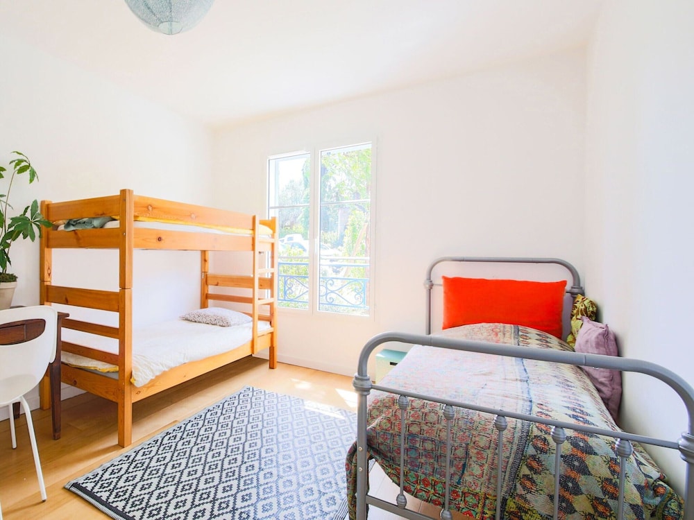 Apartment photo 2