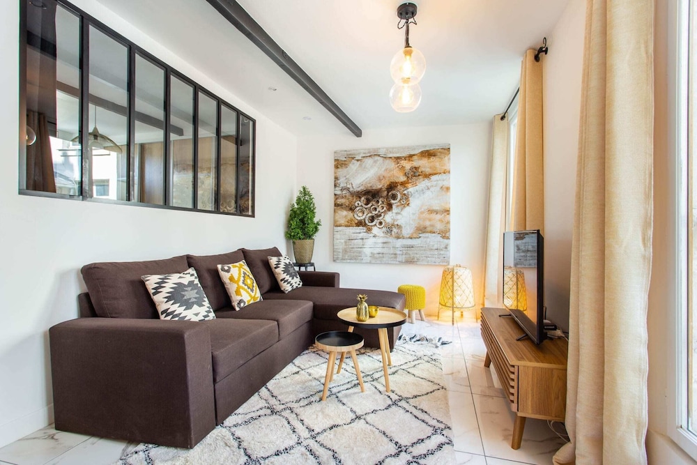 Family Apartment photo 2