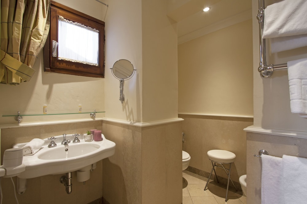 Deluxe Penthouse, 3 Bedrooms, 2 Bathrooms