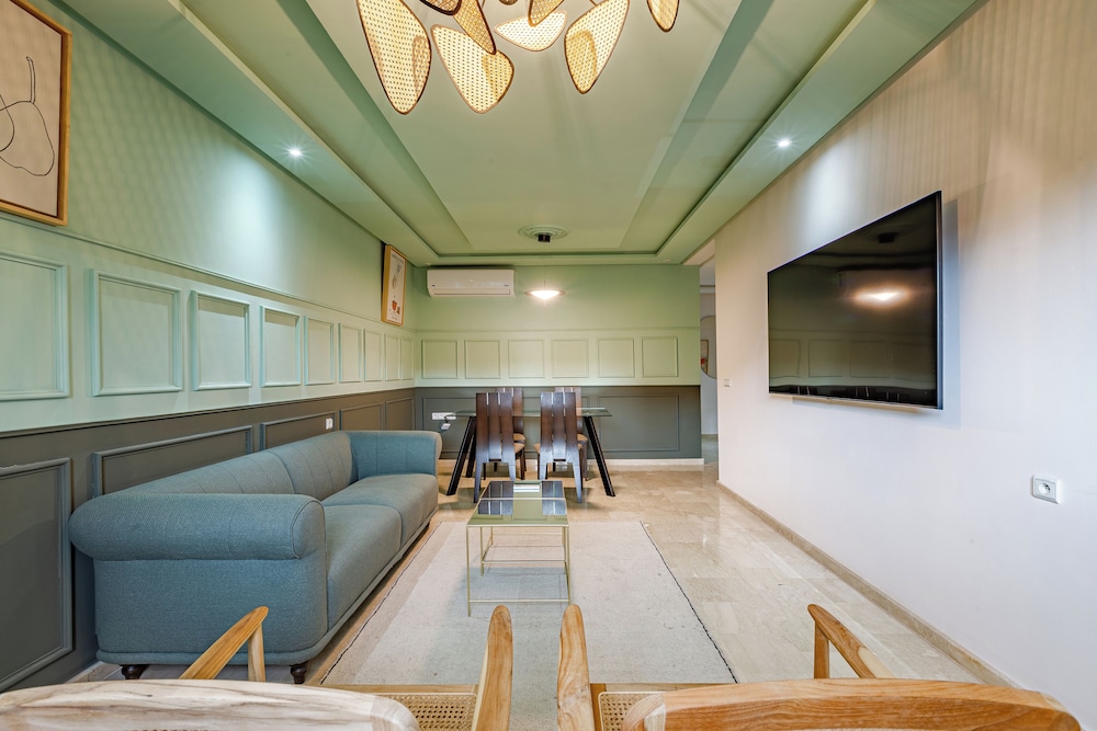 Luxury Penthouse, Air conditioning, City View