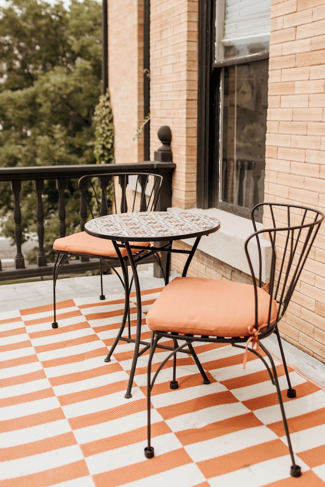Sunstone Suite photo 2