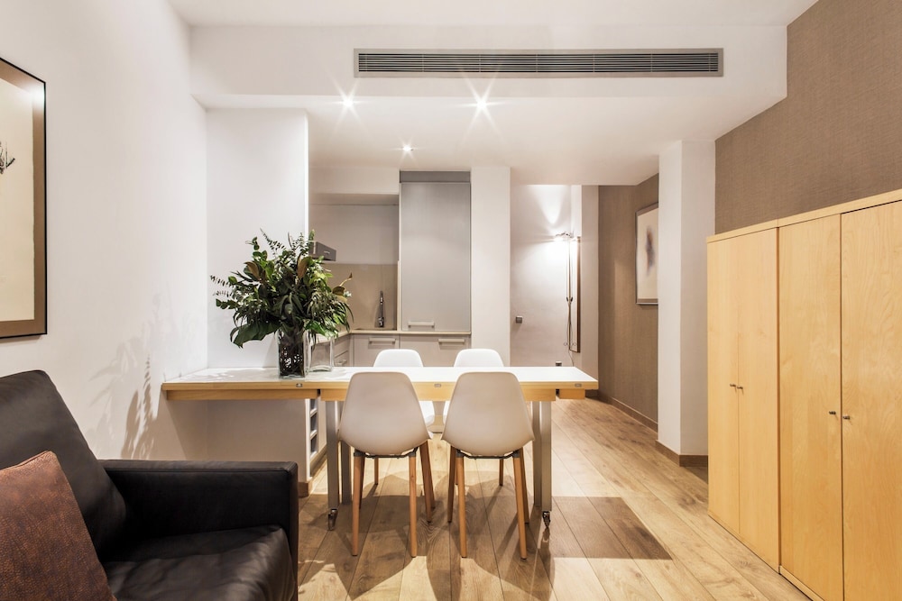 Executive Apartment photo 2