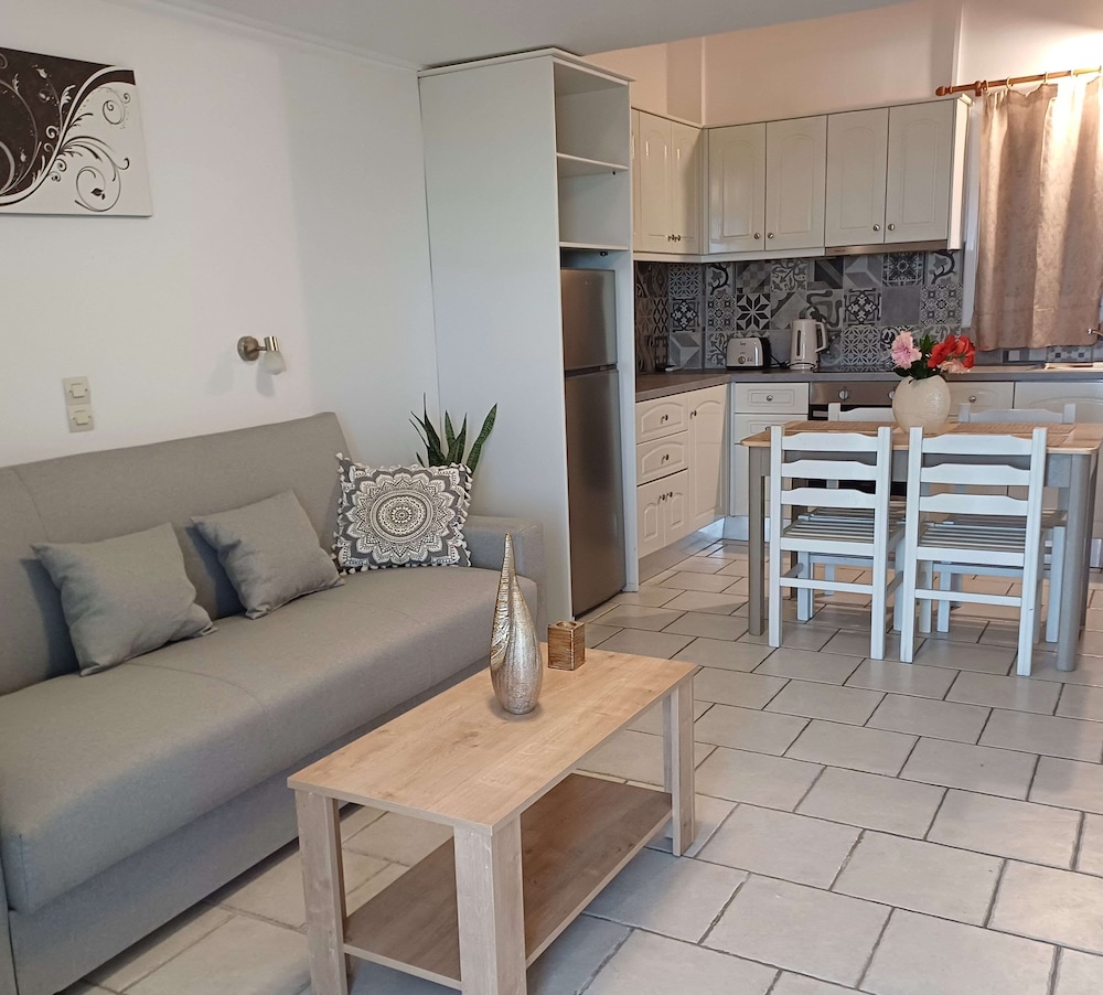 Deluxe Room, 1 Double Bed, Sea View