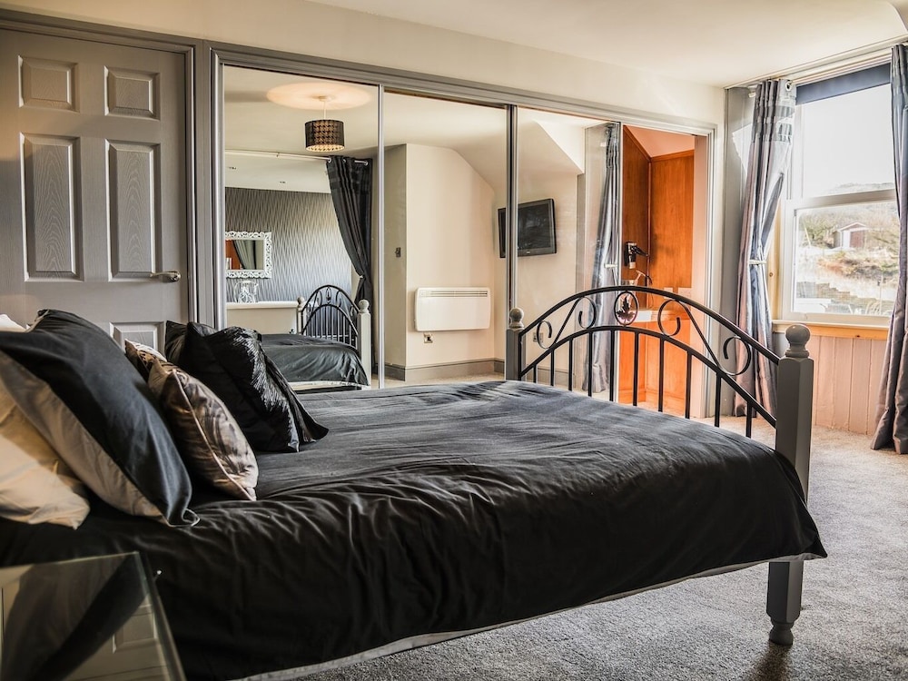 Comfort Double Room, Ensuite (Side Seaview) photo 1