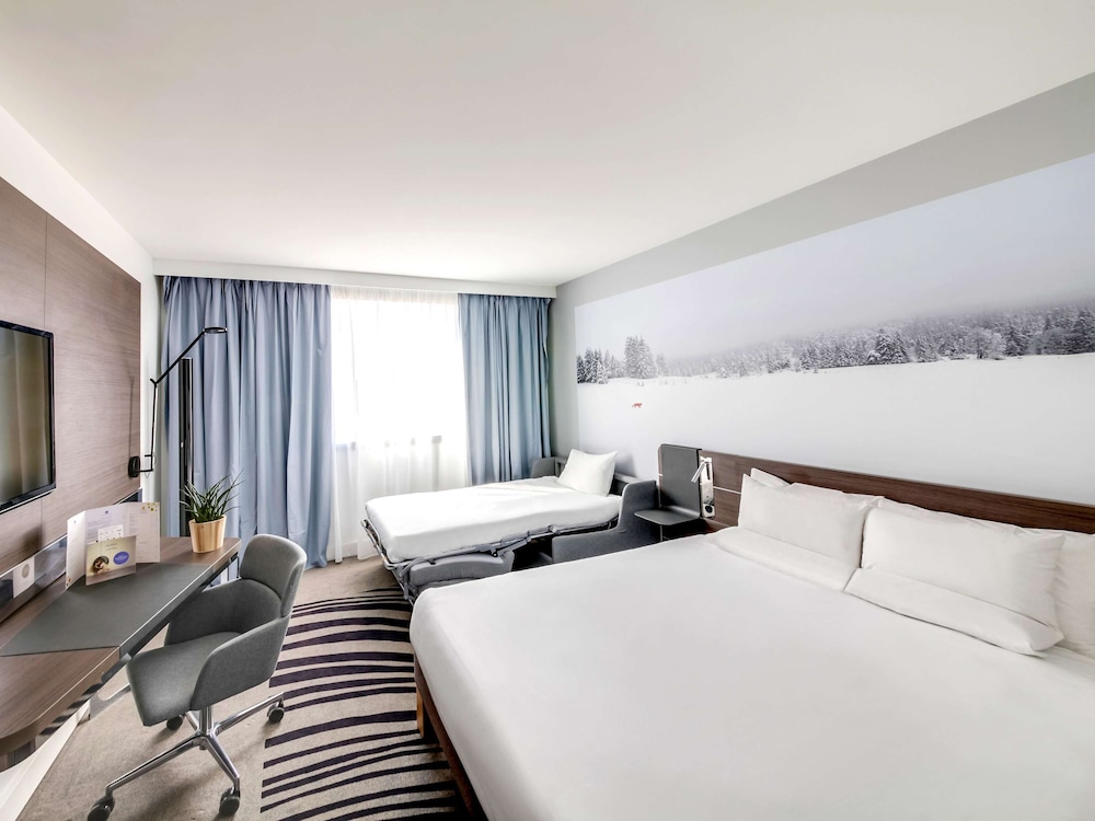 Family Room, Multiple Beds (Executive)