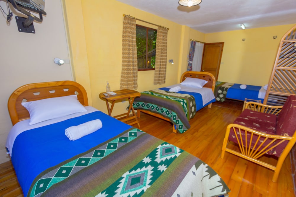 Standard Triple Room, 1 Bedroom, Garden View photo 2