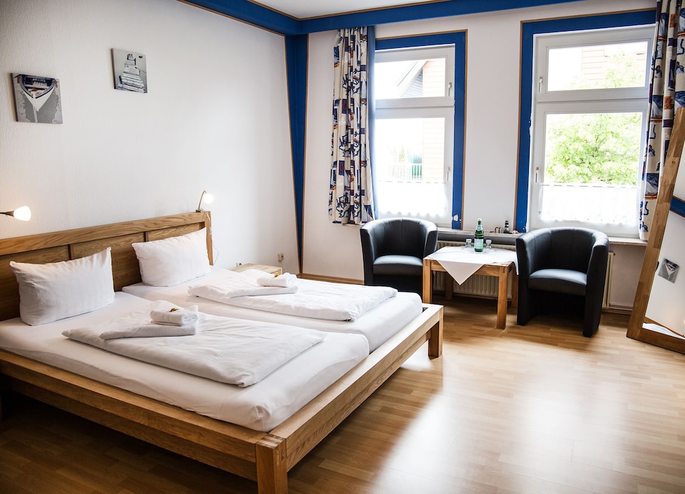 Double Room - Photo 7
