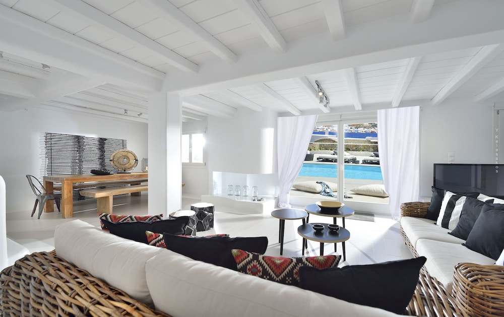 Villa, 5 Bedrooms, Private Pool