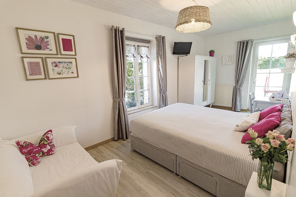 Double Room, Ensuite, Garden View (L'Ete)