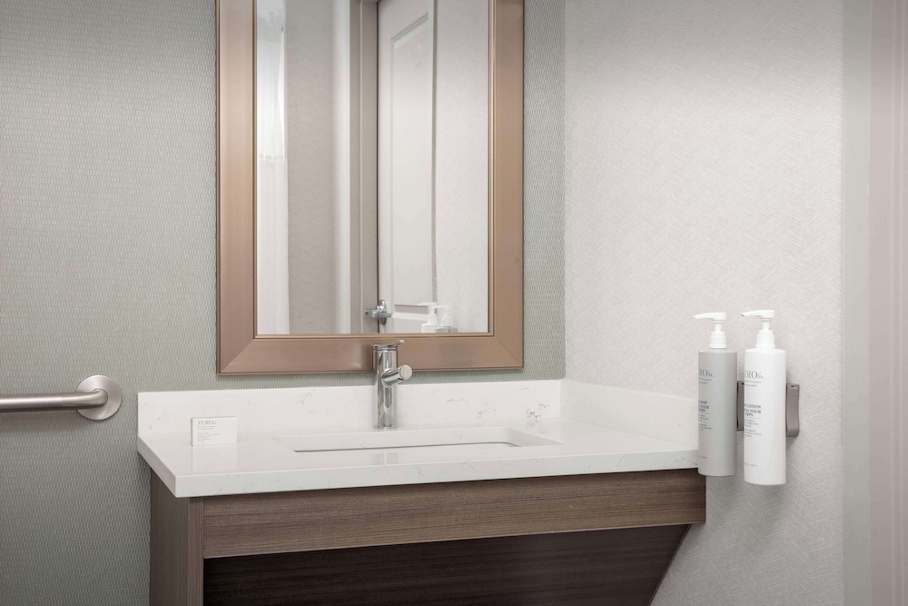 Room, Accessible - Photo 7