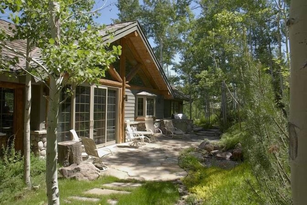 House, 5 Bedrooms, Patio, Mountain View (Tall Timbers Lodge) photo 2