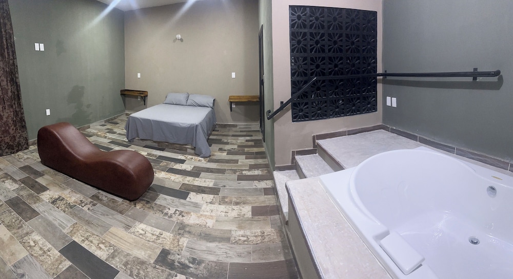 Romantic Room, Courtyard View photo 1