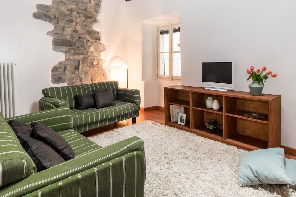House, 1 Bedroom photo 3