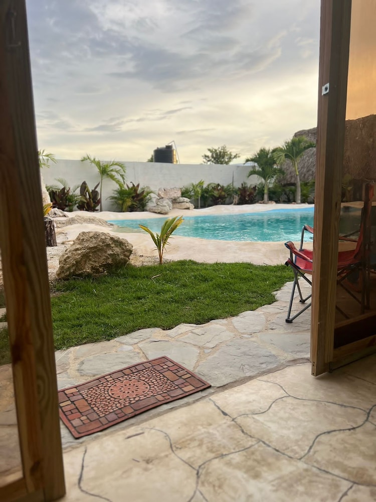 Deluxe Cabin, Pool View photo 2