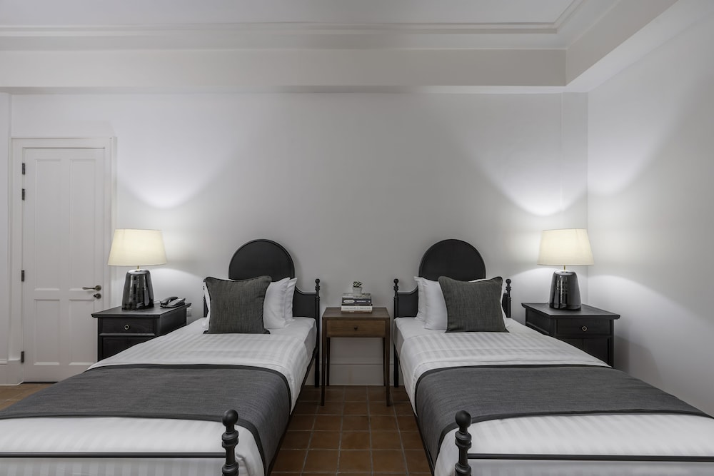 Deluxe Twin Room - Photo 2