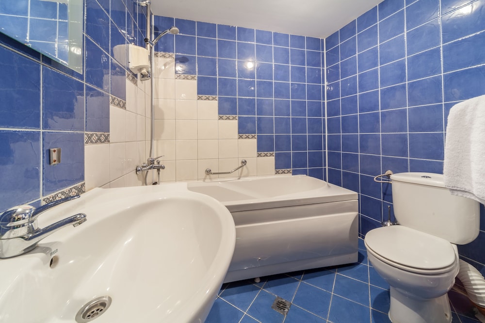 Deluxe Double Or Twin Room, City View photo 2