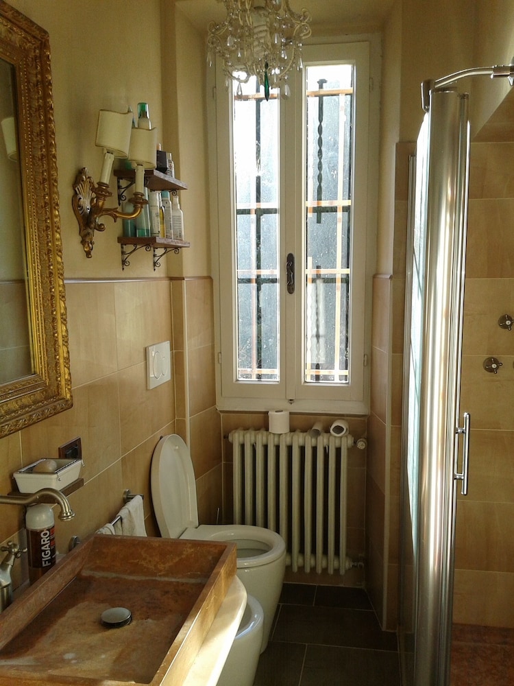 Standard Double Room, 1 Queen Bed, Terrace, Garden View (White Room) photo 2
