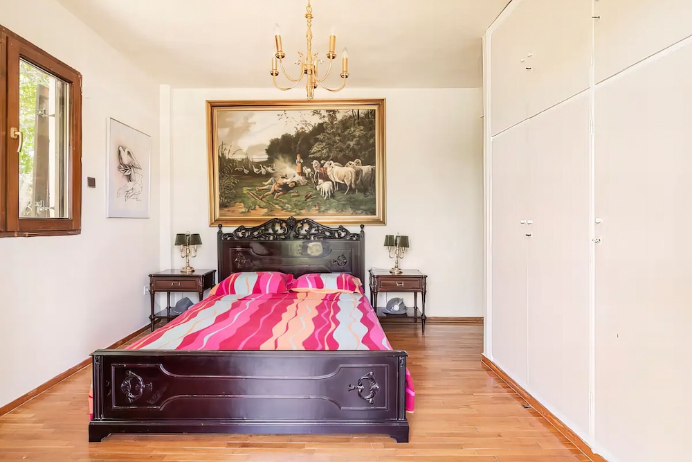 Traditional Villa photo 1