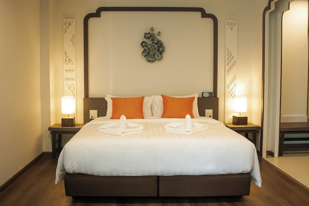 Deluxe Suite - Photo 1