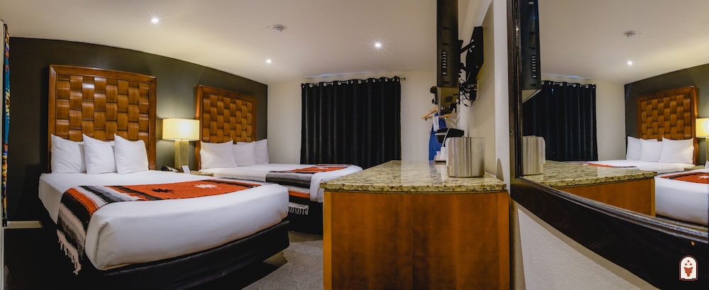 Room, 2 Queen Beds, Accessible (Handicap Accessible Double Queen Room) - Photo 3