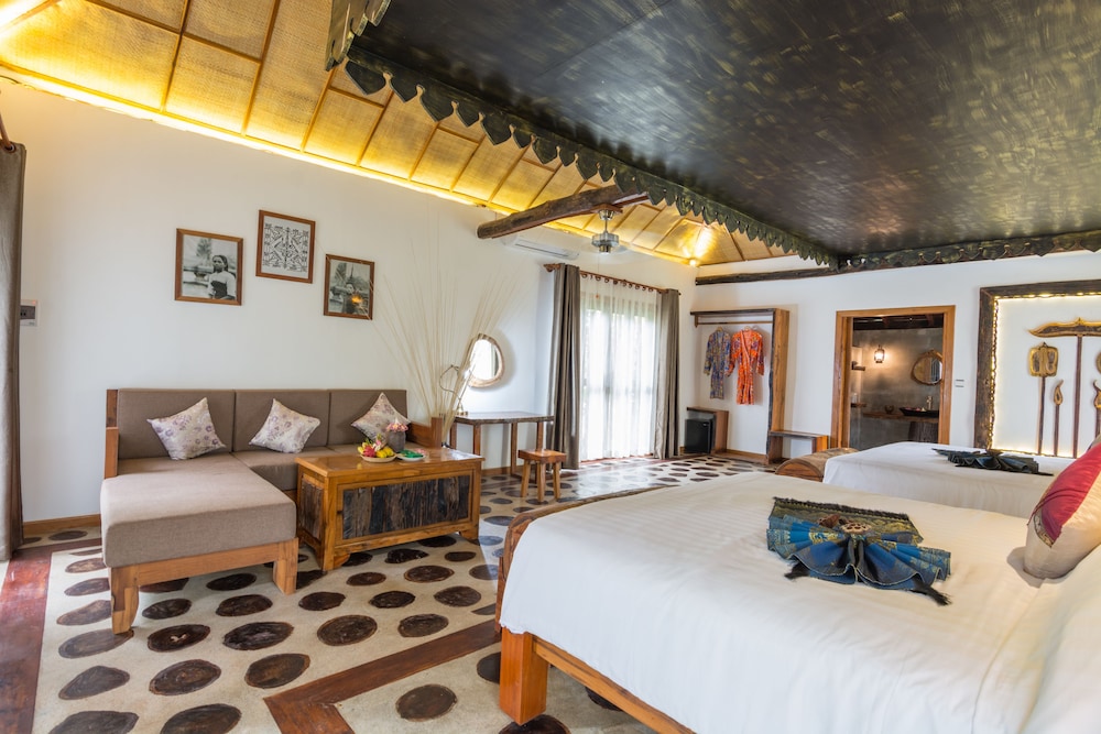 Private Family Villa - Photo 1