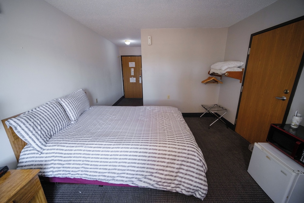 Room, 1 Queen Bed, Accessible, Non Smoking photo 2