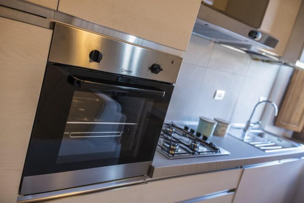 Superior Apartment, 1 Bedroom, Non Smoking, Kitchen - Photo 8