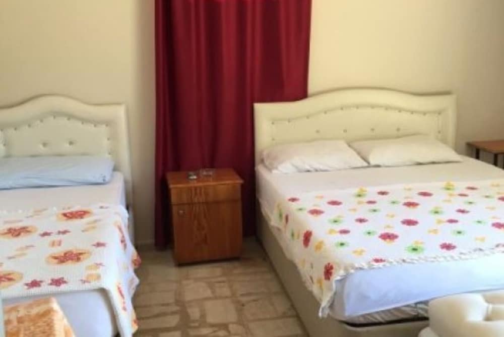 Standard Room, 1 Double or 2 Twin Beds, Garden View