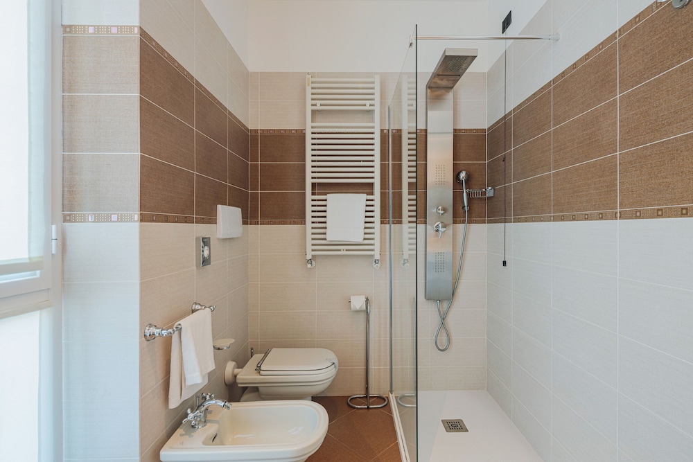 Suite, Terrace, Oceanfront - Photo 7