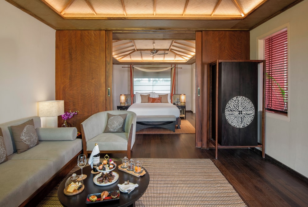 Luxury Suite (Plunge Pool)