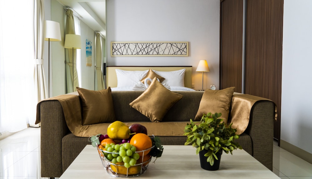 Studio Suite - Photo 4