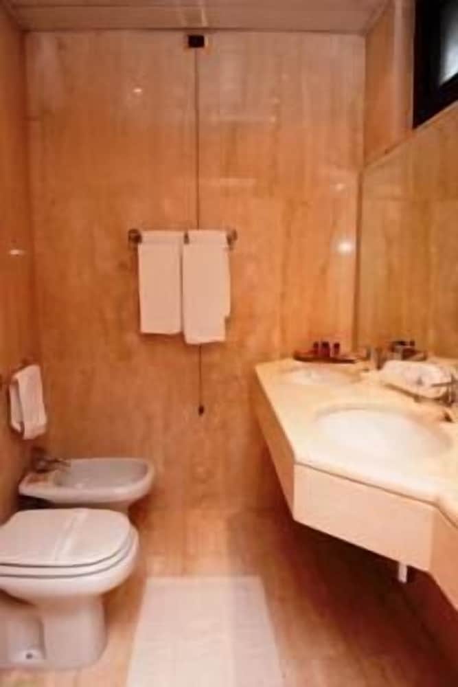 Studio Suite photo 3