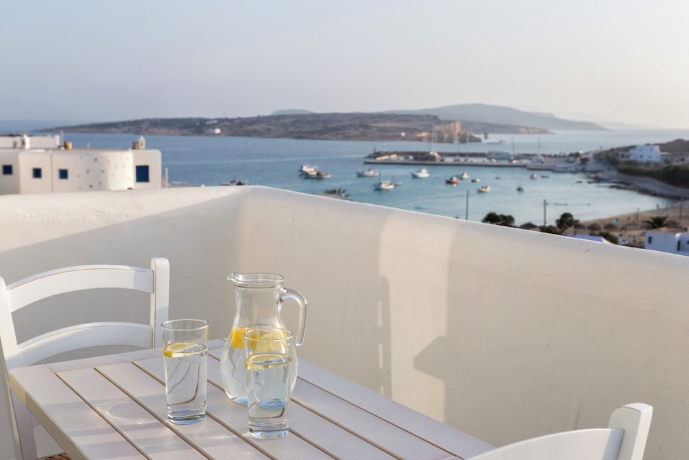 Honeymoon Apartment, Sea View