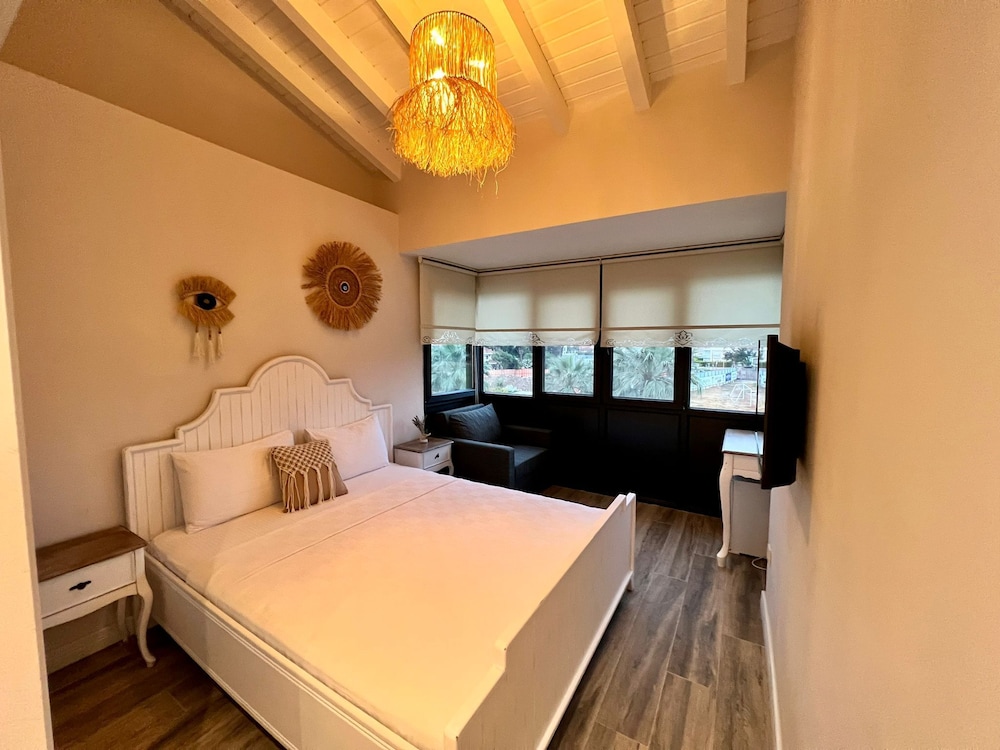 Standard Room - Photo 9