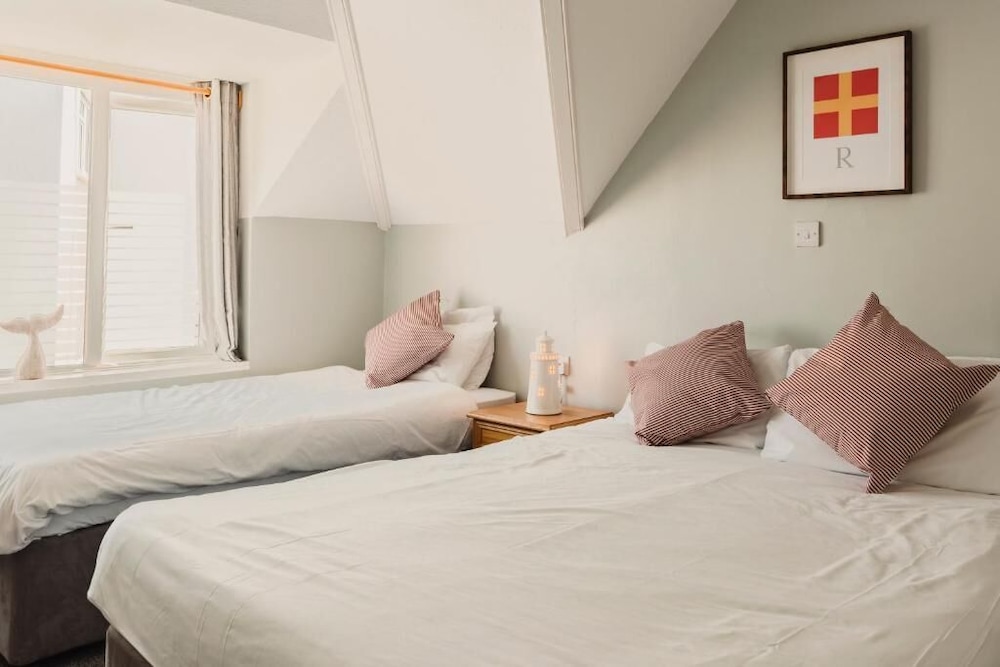 Standard Suite, Ensuite photo 2