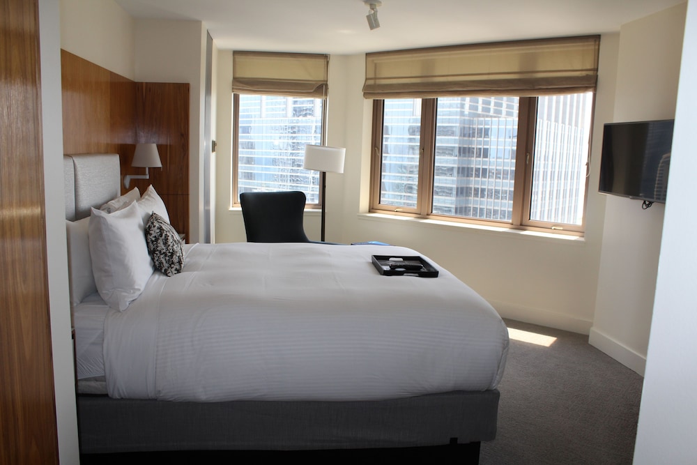 Millennium Suite, 2 Bedrooms, 1 King Bed Each, Lounge Access, Breakfast, Canapes, Private Concierge