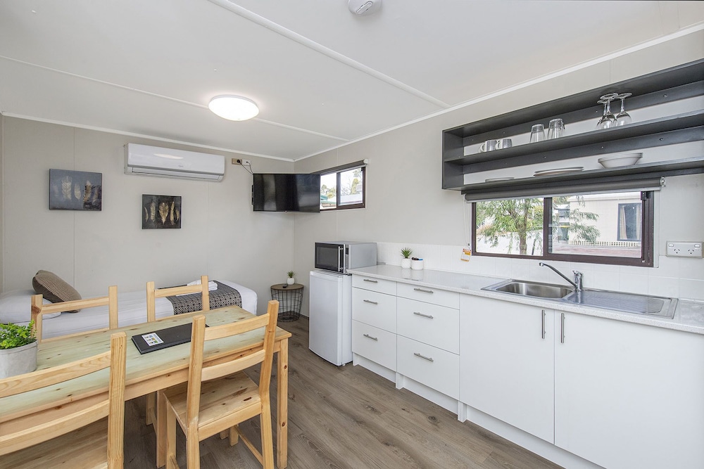 Economy Cabin, Non Smoking, Kitchenette (Pet Friendly) photo 3
