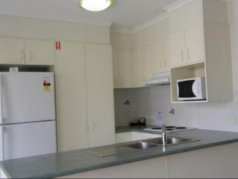 2 Bedroom Deluxe Apartment photo 3