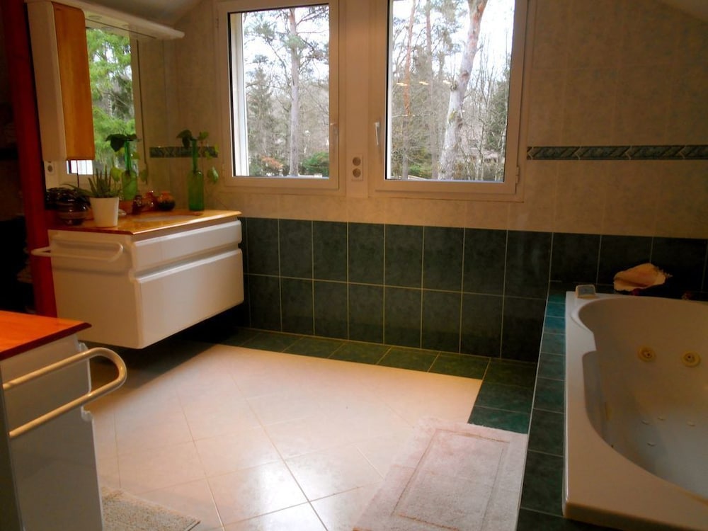 Comfort Room, Non Smoking, Park View photo 1