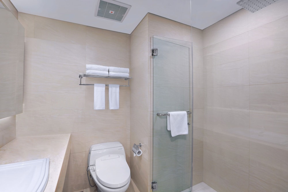 Premier King Room - Photo 2
