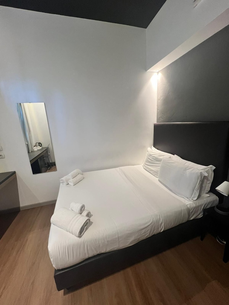 Economy Room photo 3