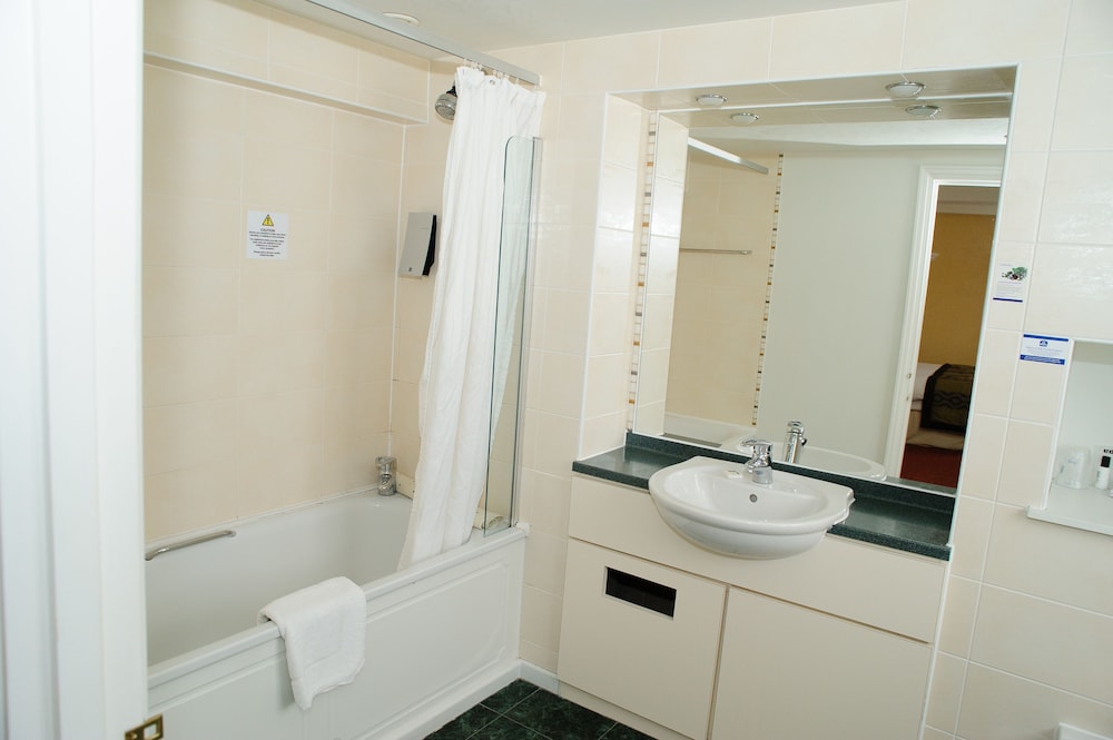 Standard Room, 1 Double Bed, Non Smoking - Photo 2