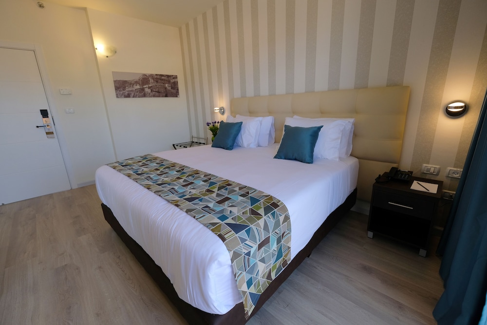 Club Suite  Bedroom photo 1